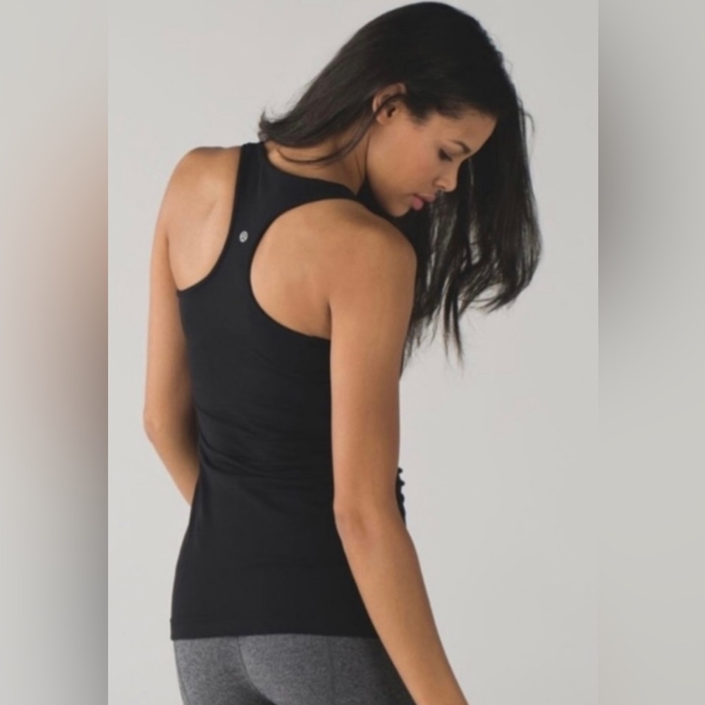 Lululemon cool racerback tank, size 4, black. EUC!